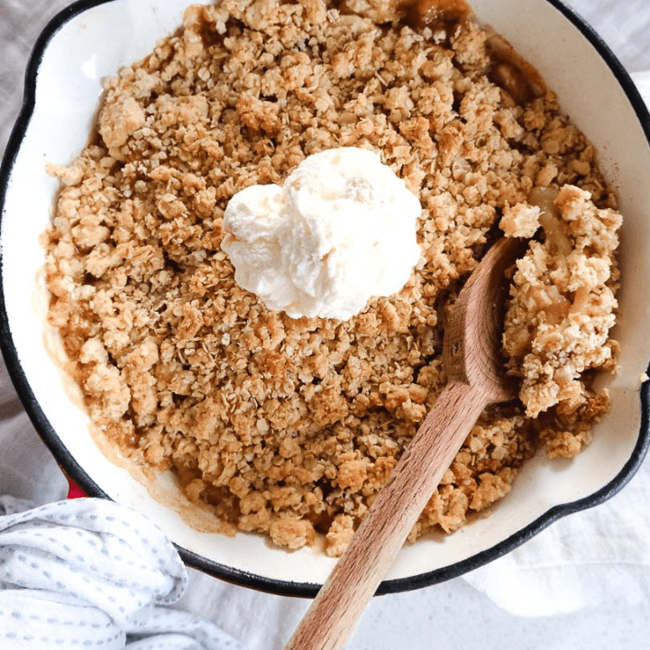 Simple Apple Crumble Recipe with Oats