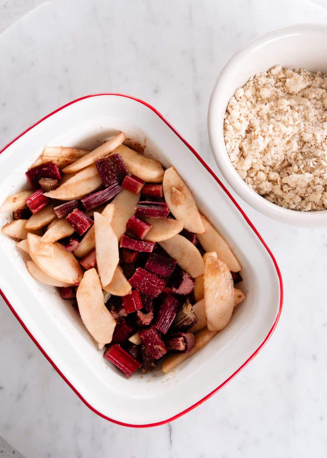Thread Crumbles Rhubarb Apple Crumble - Makyla Creates