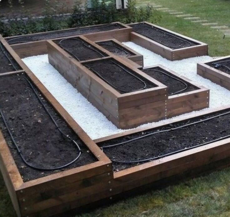 16 Raised Garden Bed Ideas for Maximum Harvests - Makyla Creates